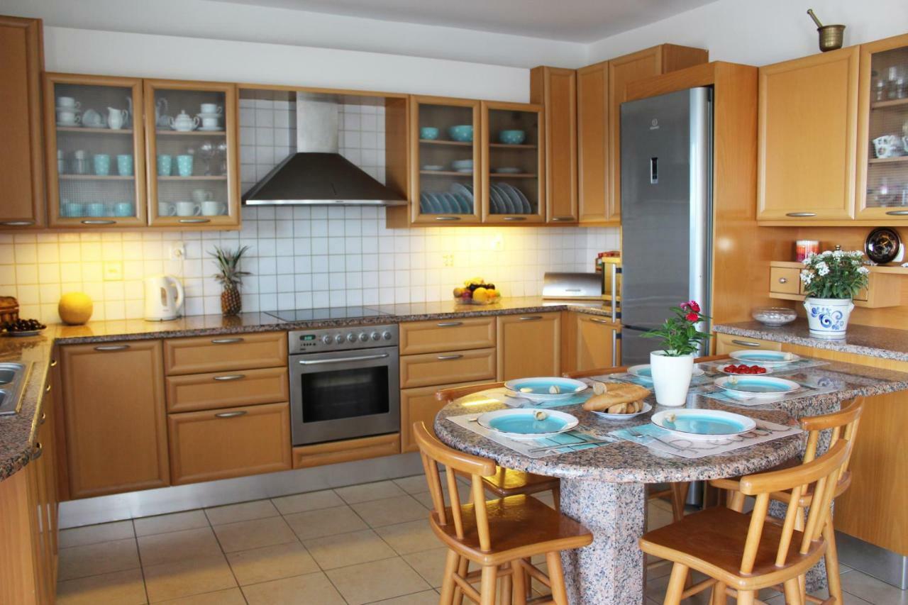 Amazing Beachfront Apartment In Hersonissos Экстерьер фото